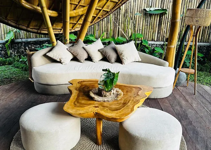 Astha Bamboo House فيلة سيديمين