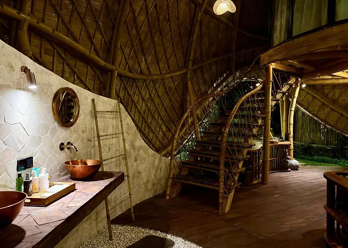 فيلة Astha Bamboo House
