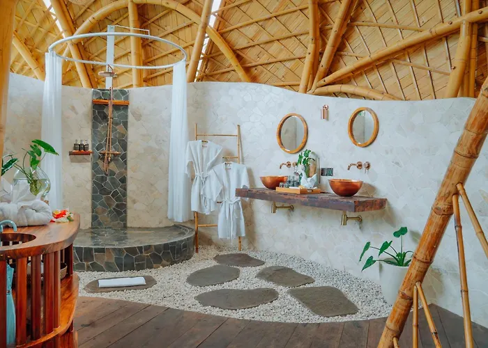 فيلة Astha Bamboo House *