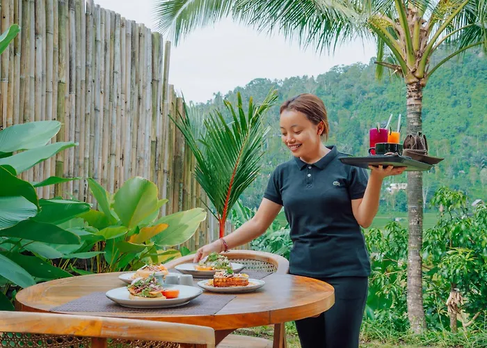 فيلة Astha Bamboo House *