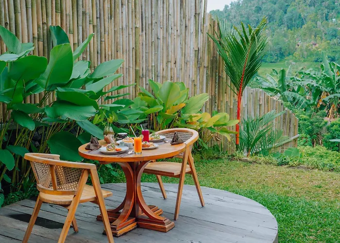 Astha Bamboo House فيلة سيديمين