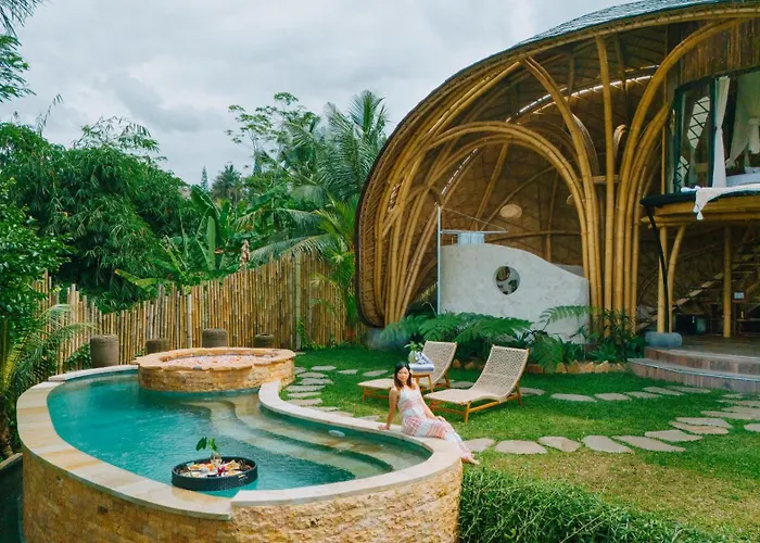 Astha Bamboo House فيلة سيديمين