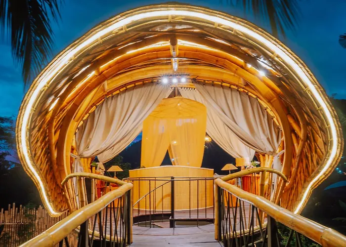 فيلة Astha Bamboo House